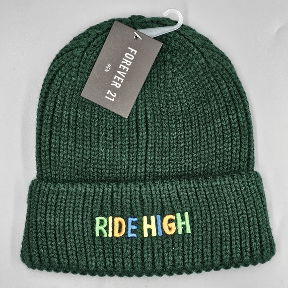 2x Forever 21 Men's Beanie Hats Brand New! - Picture 4 of 5